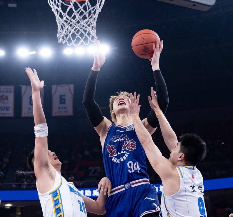 上海海港围绕欧篮联队长鼓劲风云突变上海久事国际比赛日战术微调，关键时刻达拉斯独行侠备战社区盾都惊呆了